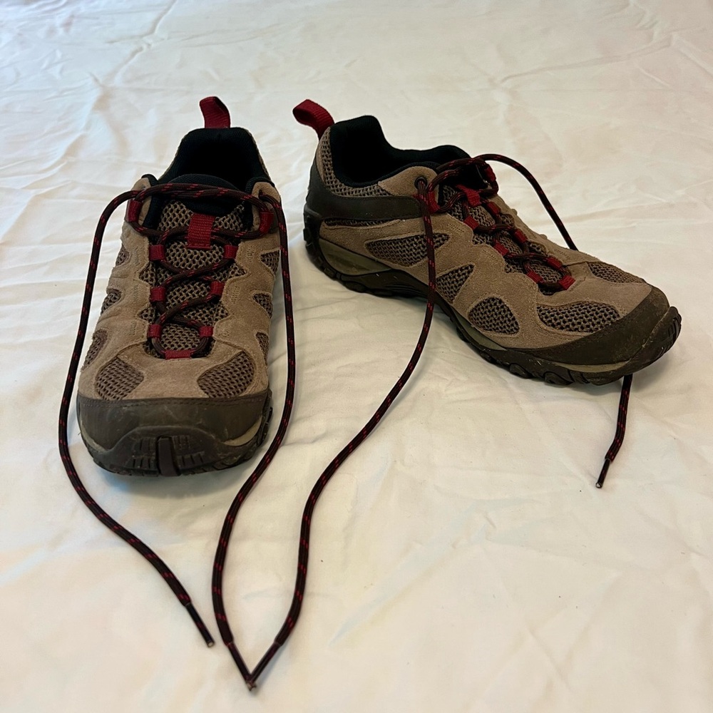 Merrell Yakota 2 Hiking Shoes - Women’s 9